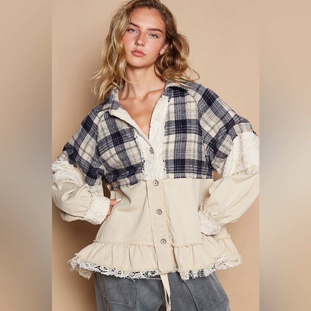 POL Plaid and Cream Cotton Flannel Jacket Shacket Top S